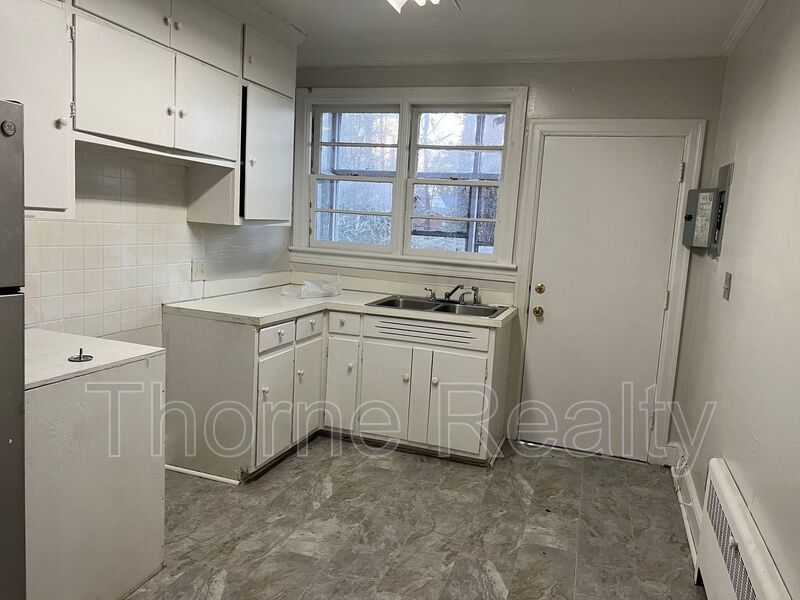 1 Bedroom Duplex - Housing Vouchers Accepted property image