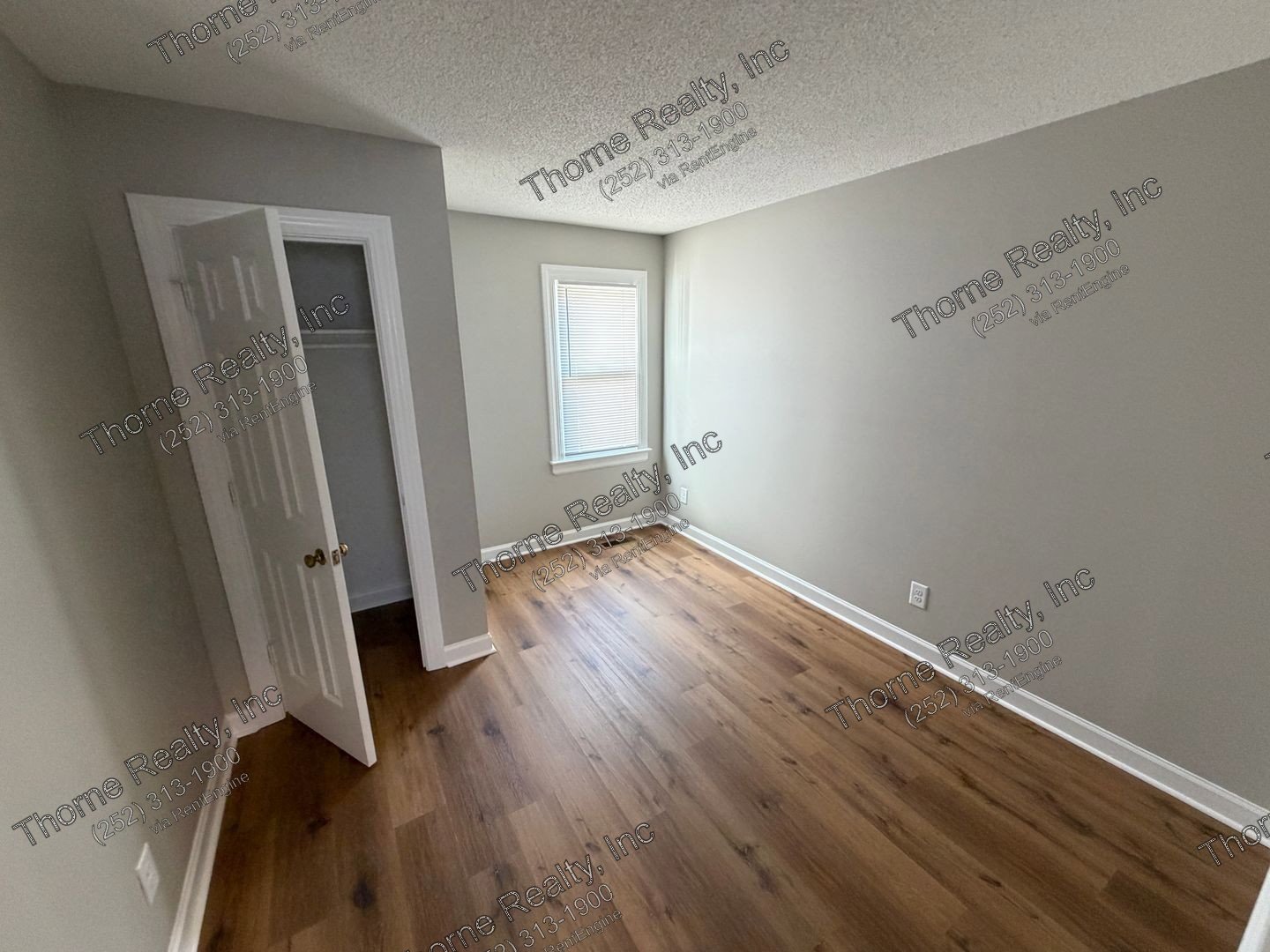 Beautiful Townhome in Sagewood - Possible 3rd bedroom loft upstairs! property image